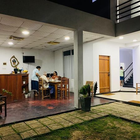 Chill House Safari Resort ウダワラウェ エクステリア 写真