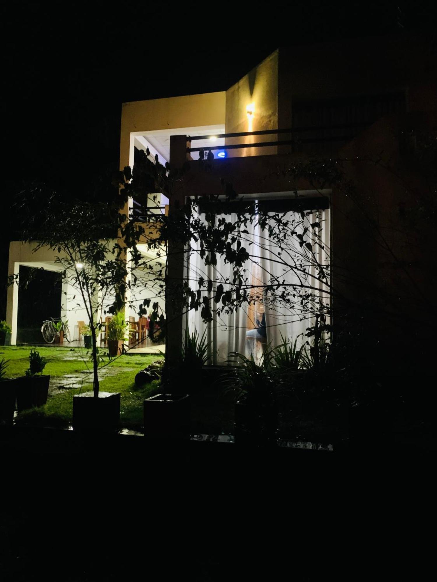 Chill House Safari Resort ウダワラウェ エクステリア 写真