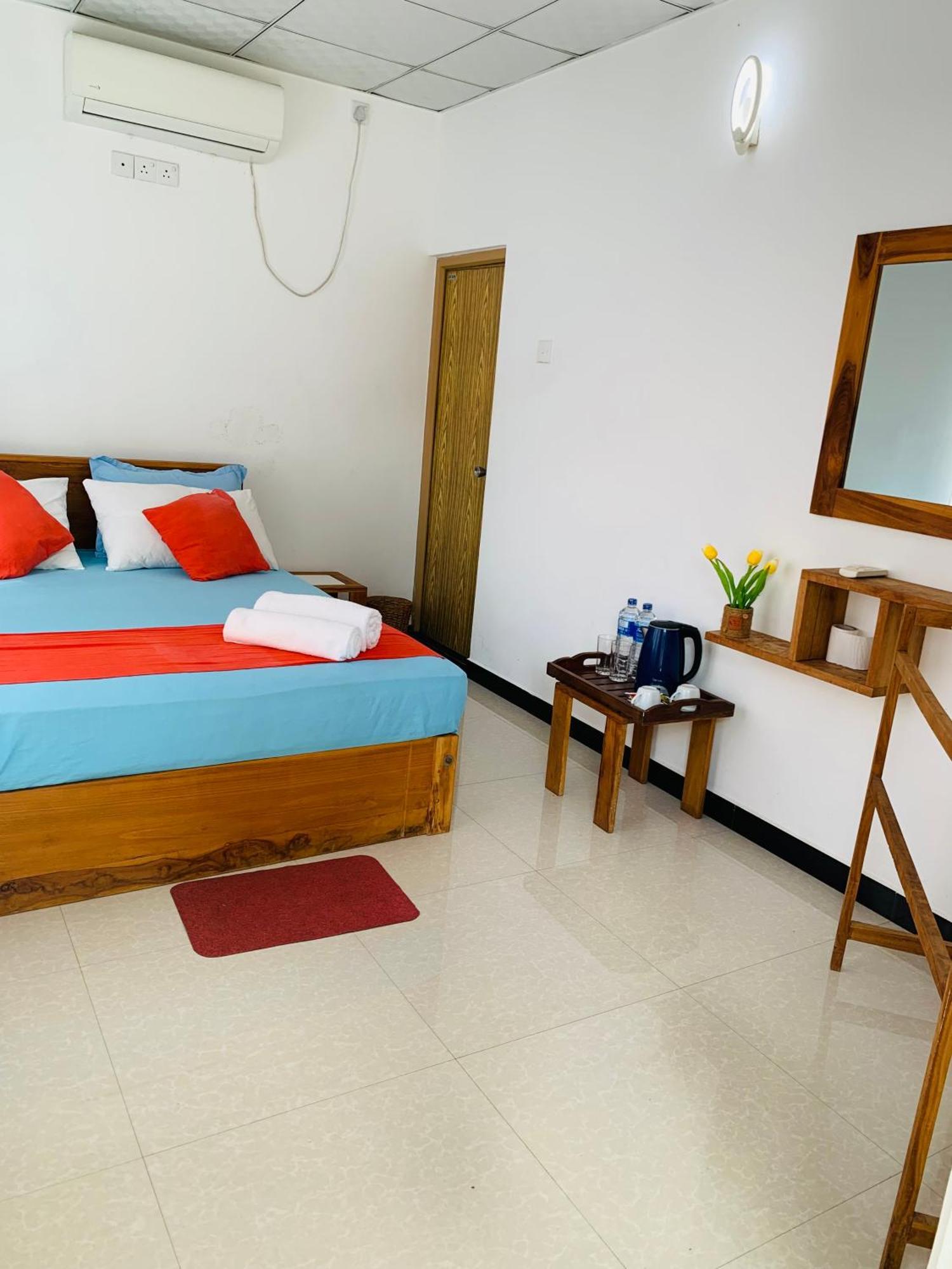 Chill House Safari Resort ウダワラウェ エクステリア 写真